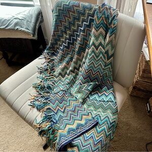 Lalifit Geometric‎ Fringe Knit Throw Blanket in Blue